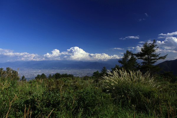 あの雲の向こうに富士山が
