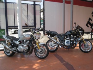 ＸＪＲ１３００とＸＪＲ１３００