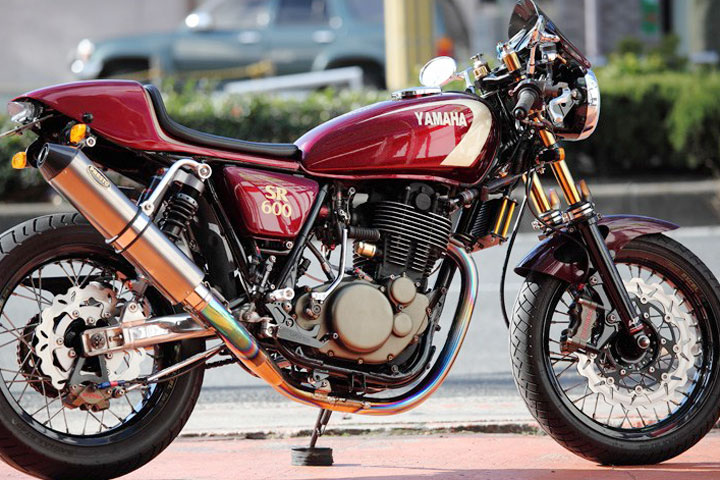 SR400チタンマフラー　カーボンエンドタイプ