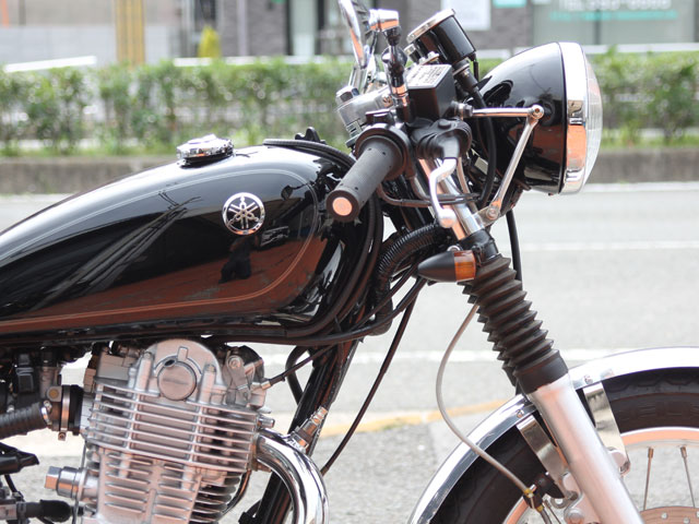 SR400FI　カフェレーサー